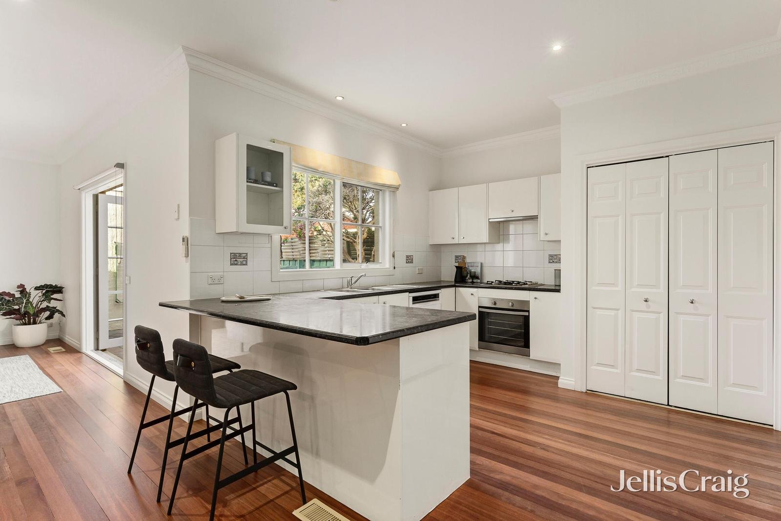 1/49 Fewster Road, Hampton image 5