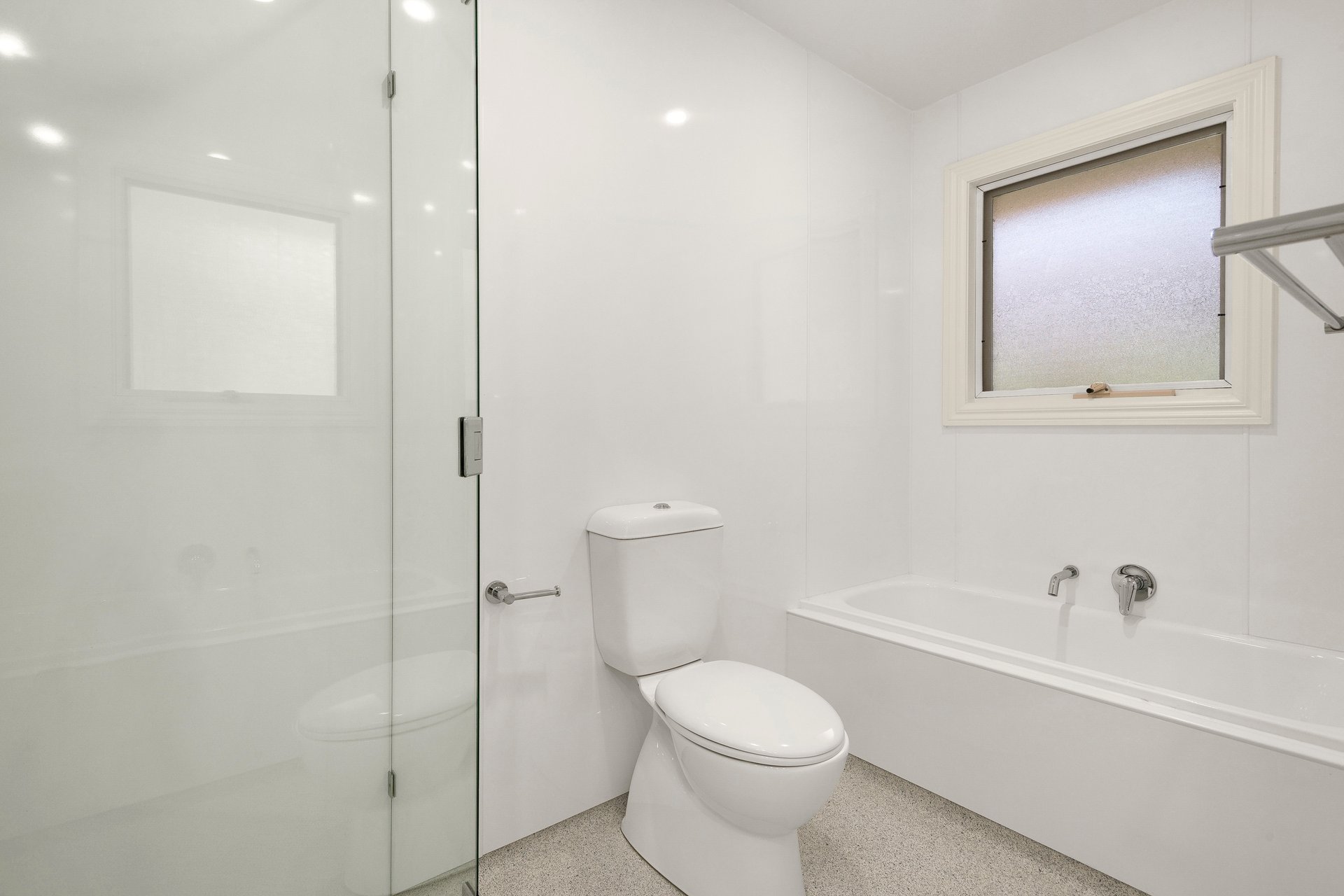 1/49 Foam Street, Elwood image 5