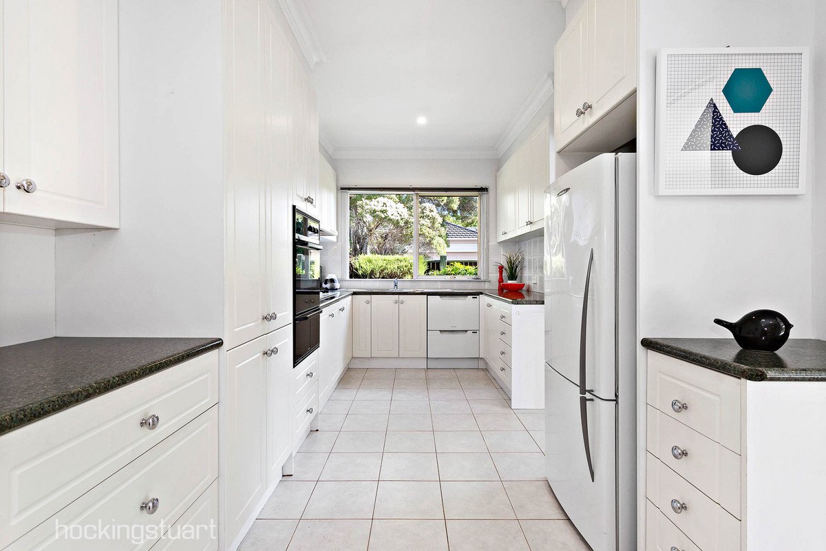 1/49 Hatfield Street, Balwyn North image 6
