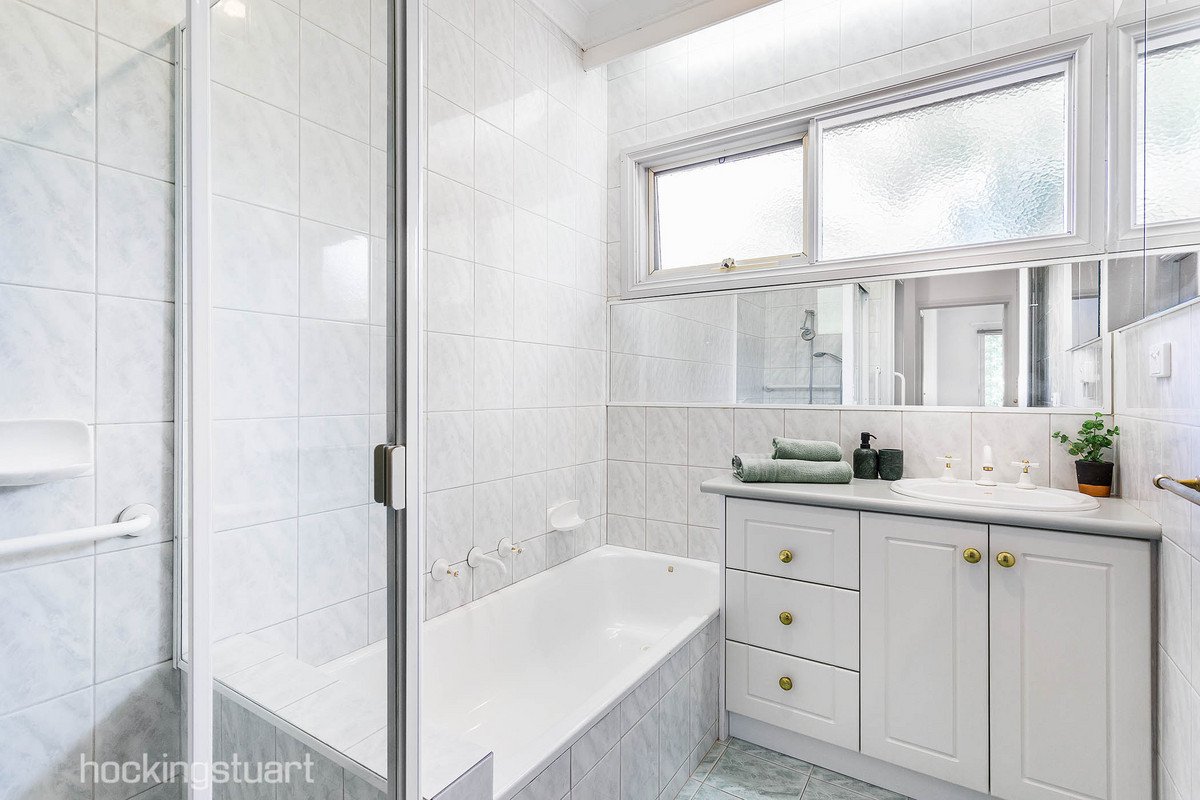 1/49 Hatfield Street, Balwyn North image 9