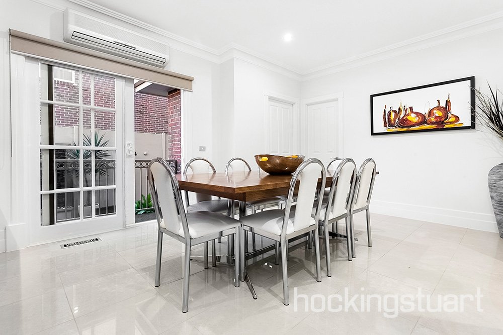 1/49 Kawarren Street, Balwyn North image 5