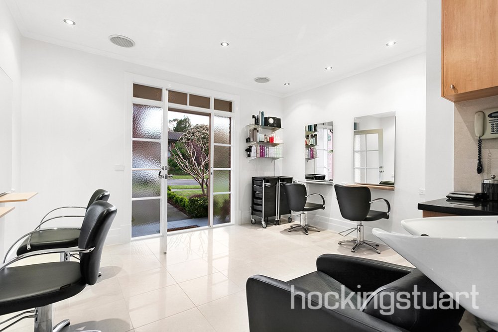 1/49 Kawarren Street, Balwyn North image 7