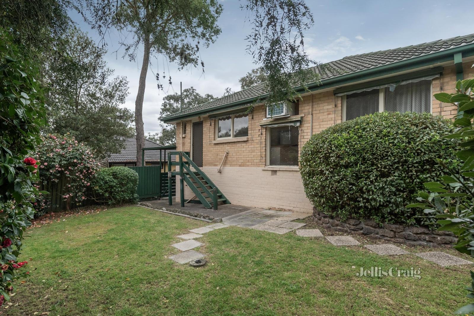 1/49 Leach Street, Briar Hill image 5