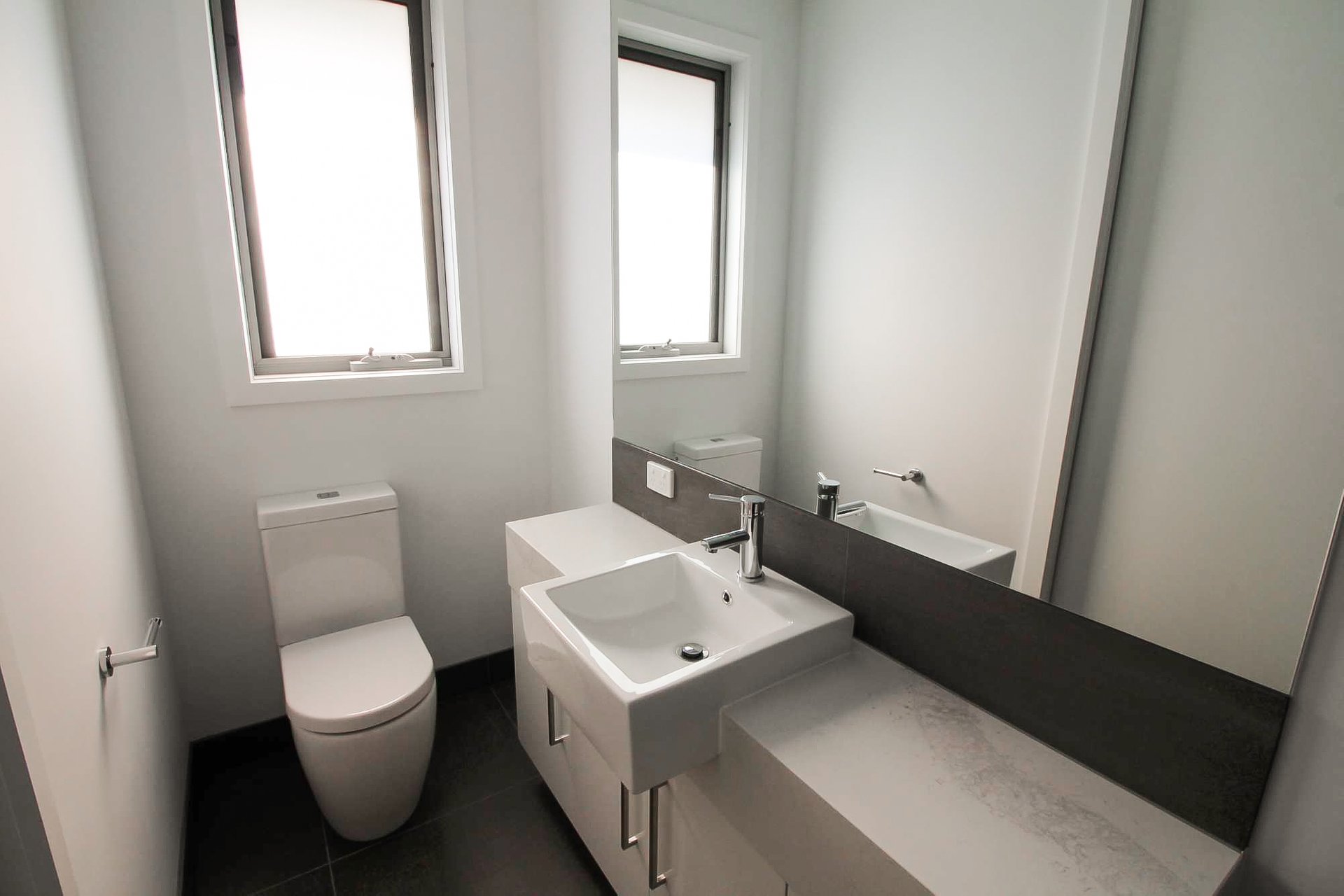 1/49 Lonsdale Street, South Geelong image 5
