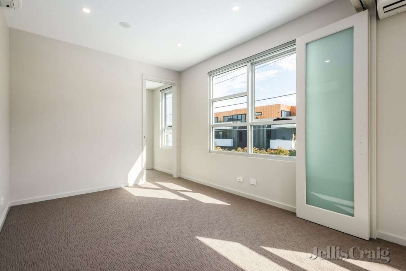 1/49 Middleton Street, Highett image 3
