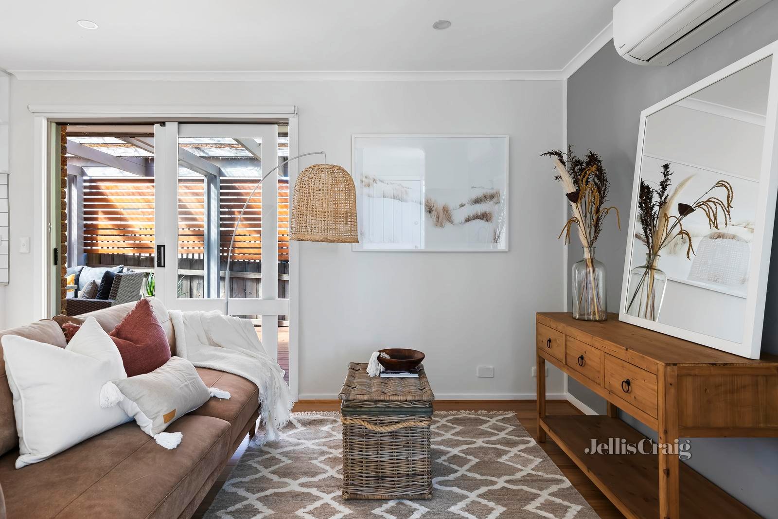 1/49 Rattray Road, Montmorency image 2