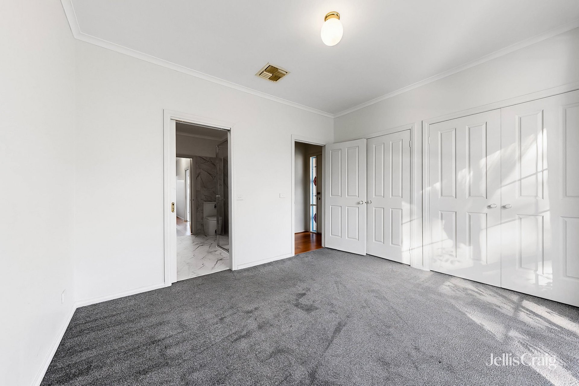 1/49 Roland Avenue, Strathmore image 6