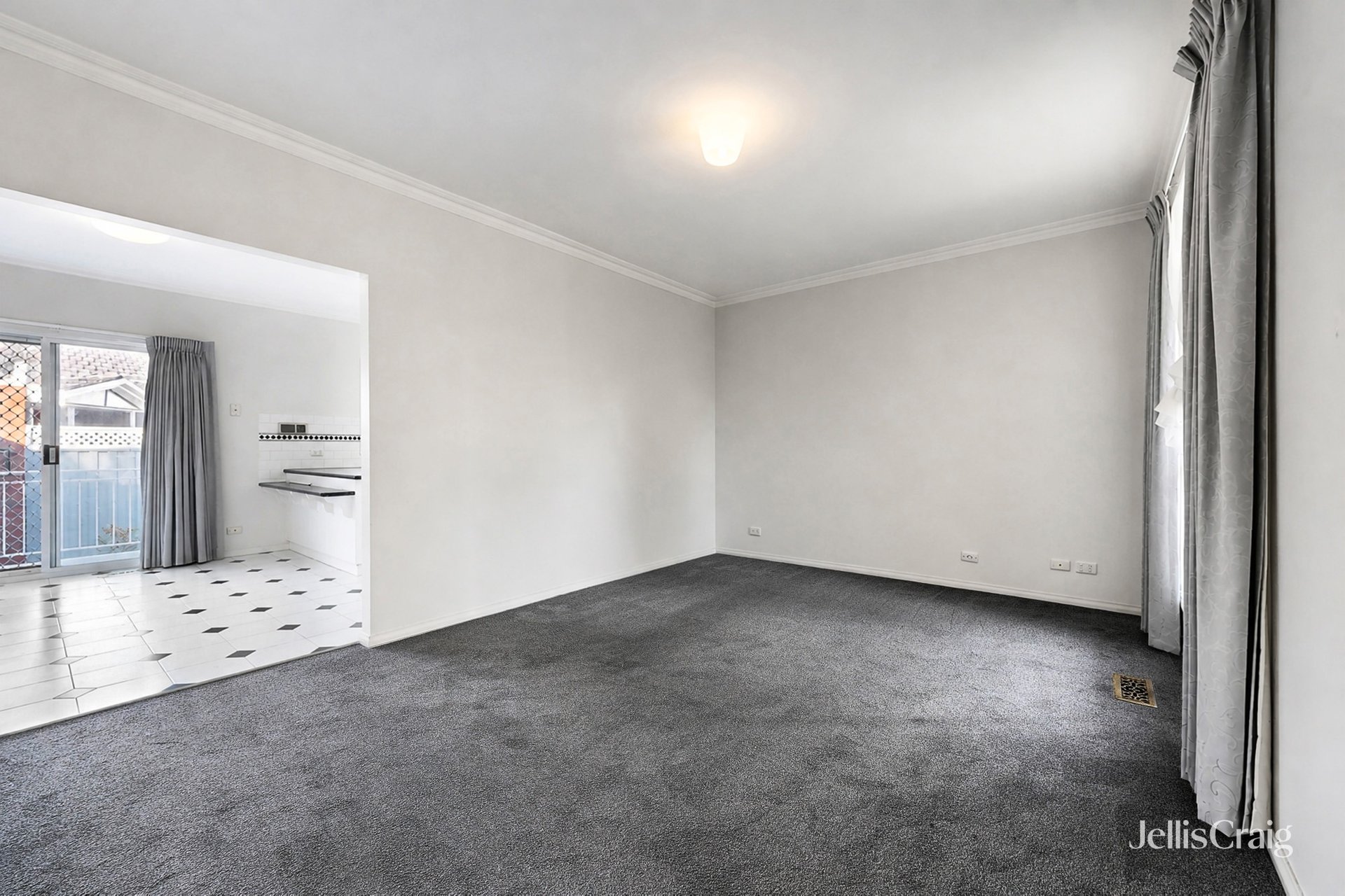 1/49 Roland Avenue, Strathmore image 5