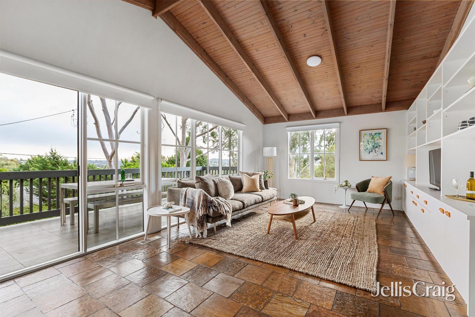 1/49 Sunnyside Crescent, Wattle&nbsp;Glen image 2