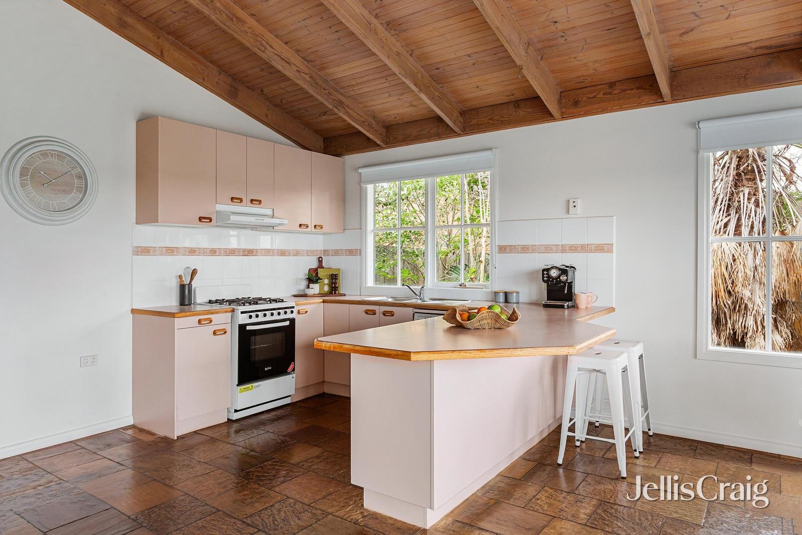 1/49 Sunnyside Crescent, Wattle&nbsp;Glen image 4
