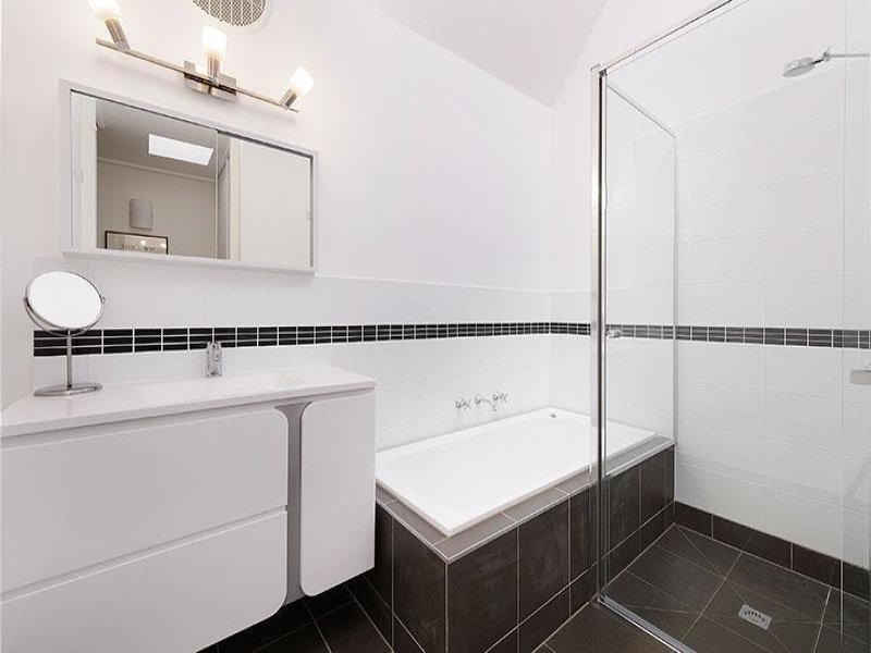 1/49 Wandsworth Road, Surrey Hills image 8