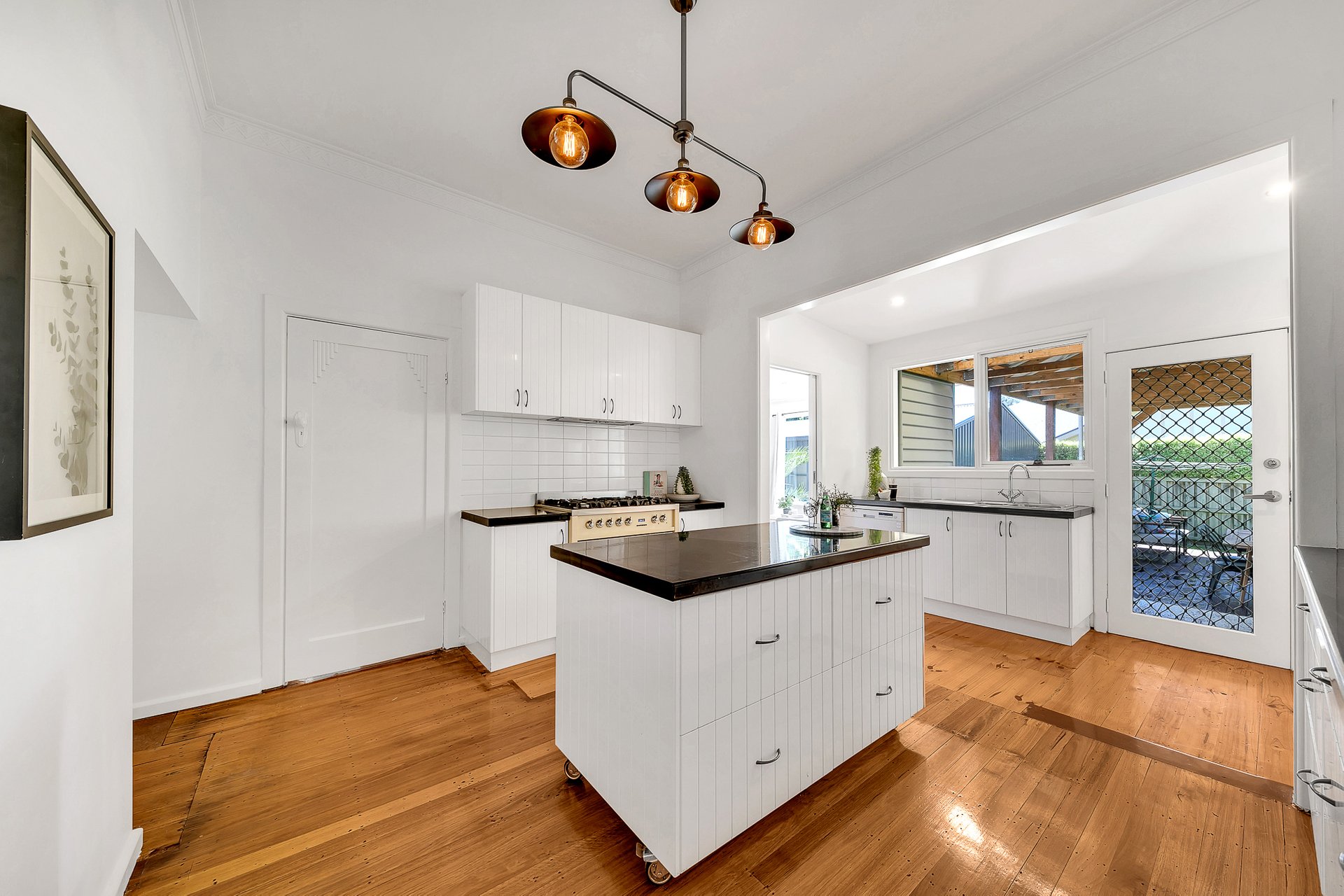 1/493 Ryrie Street, East Geelong image 7