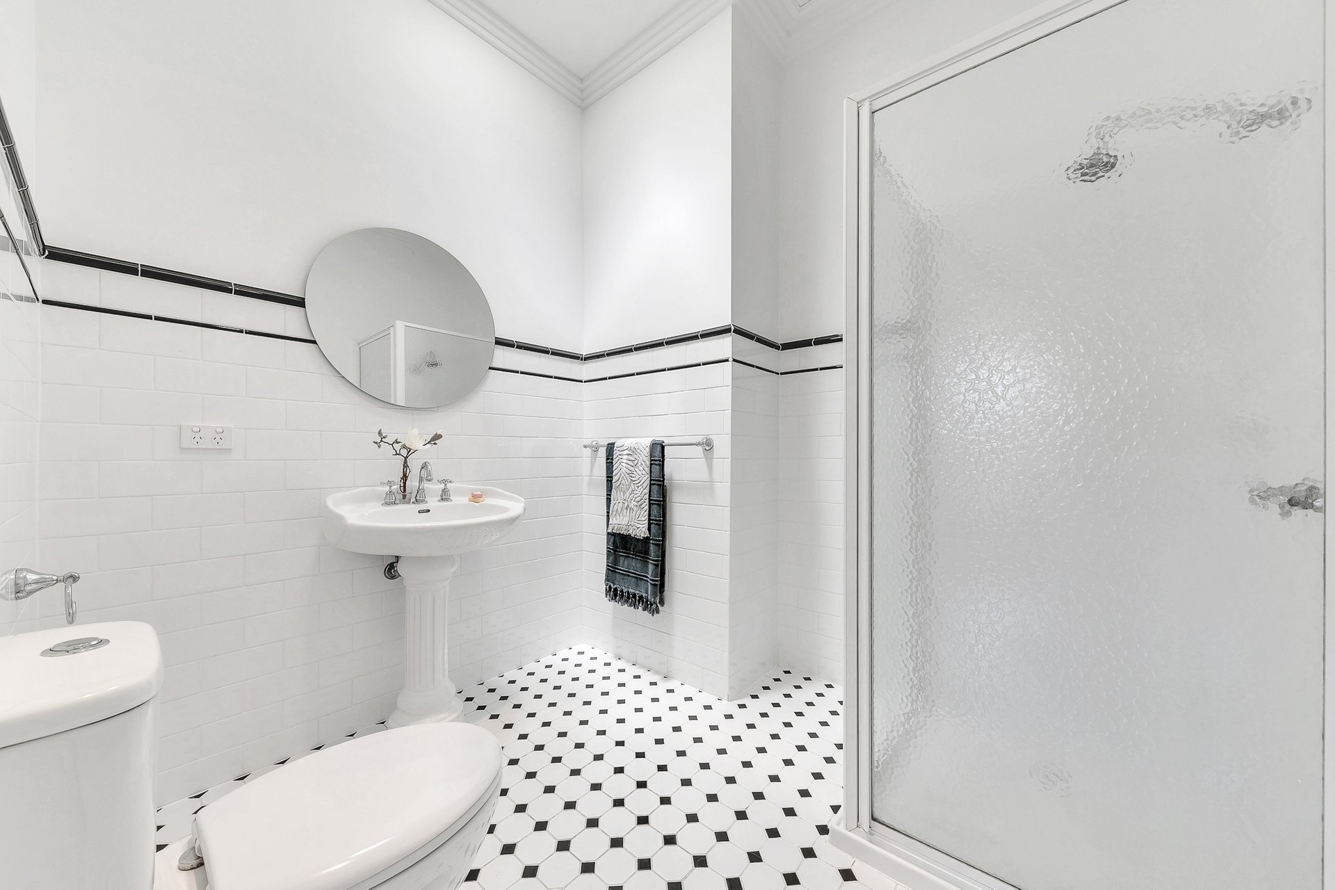 1/493 Ryrie Street, East Geelong image 12