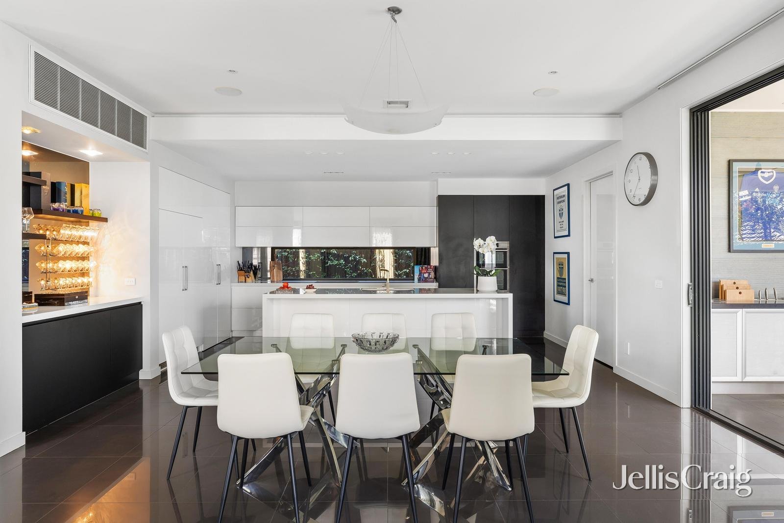 1495 Burke Road, Kew&nbsp;East image 3