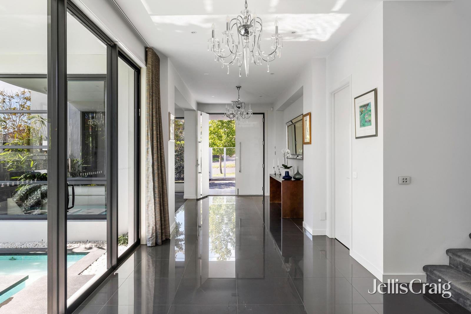 1495 Burke Road, Kew&nbsp;East image 5