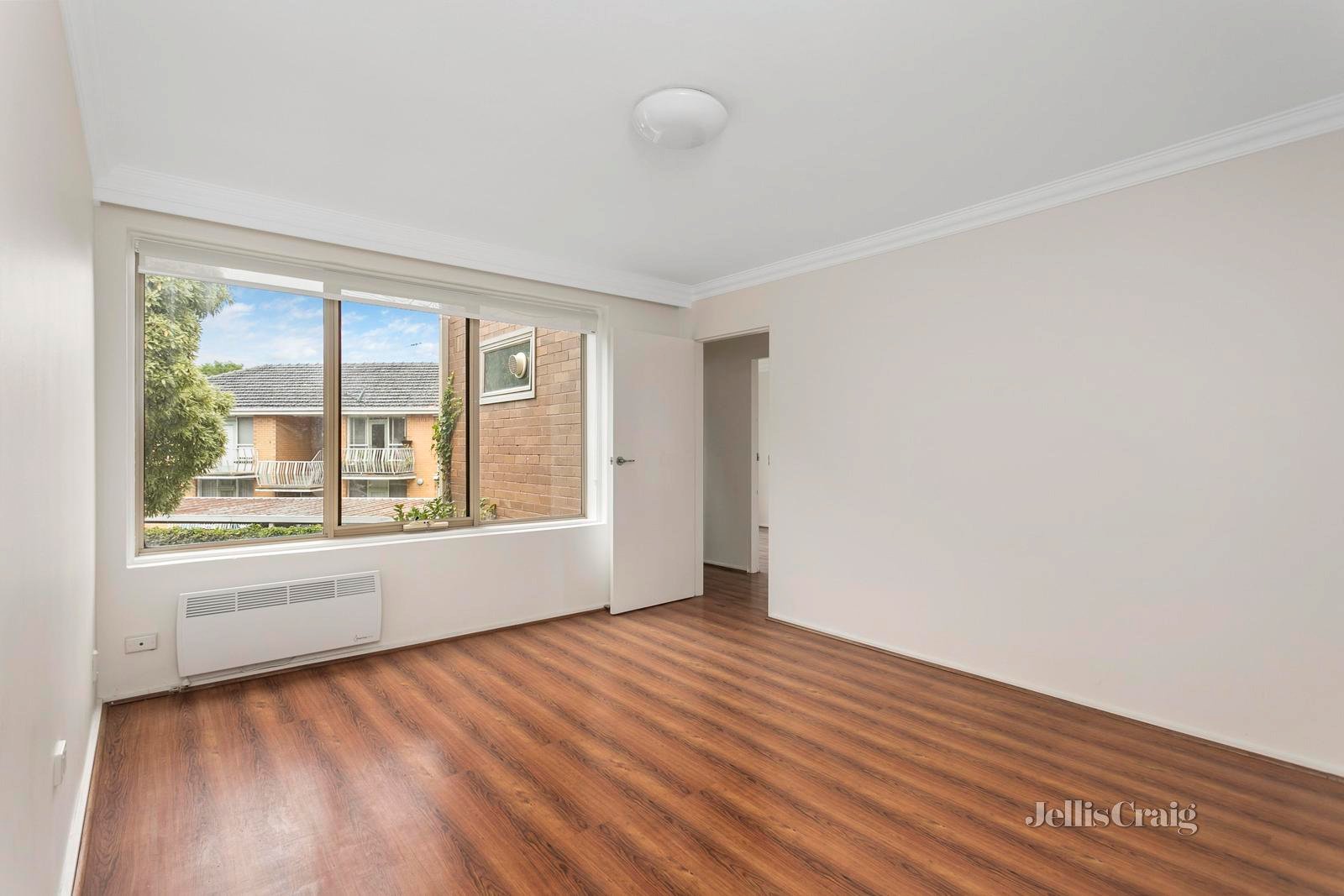 14/99 Melbourne Road, Williamstown image 4
