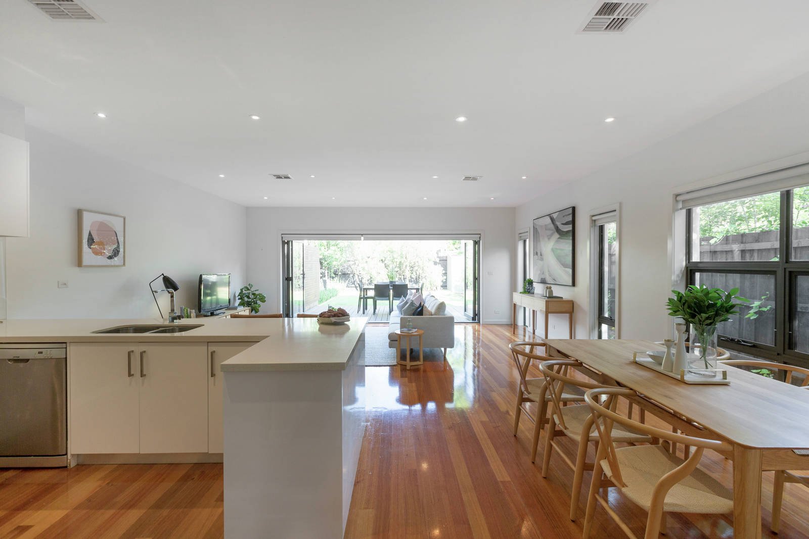 14a Boronia Street, Bentleigh East image 2