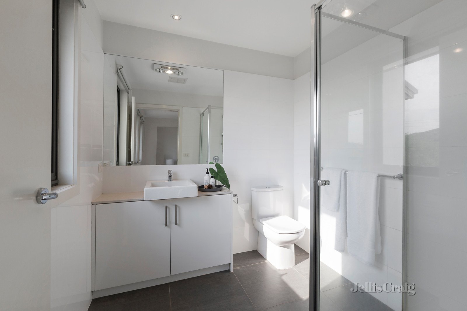 14a Boronia Street, Bentleigh East image 12