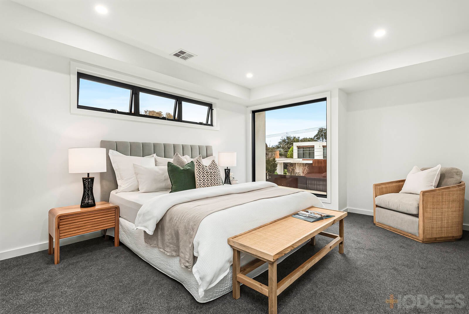 14a Davie Avenue Cheltenham