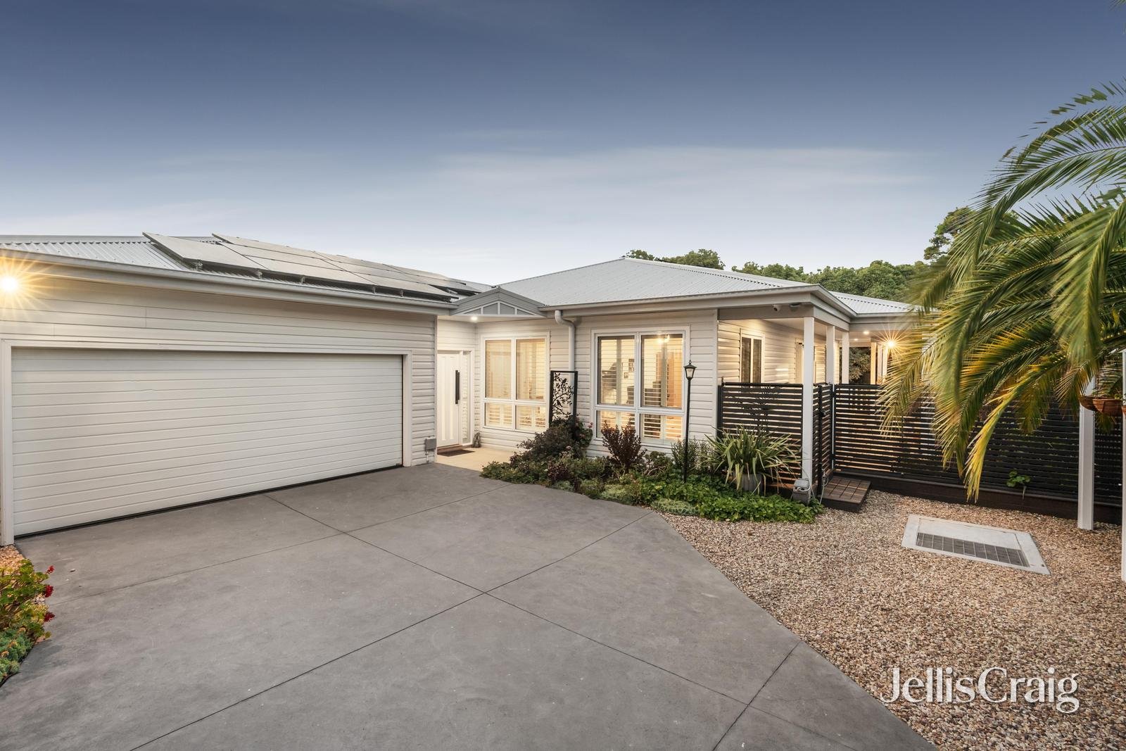 14A Mackenzie Court, Croydon&nbsp;South image 1