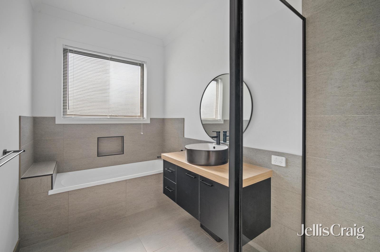 1/4a Reid Street, Brown Hill image 7