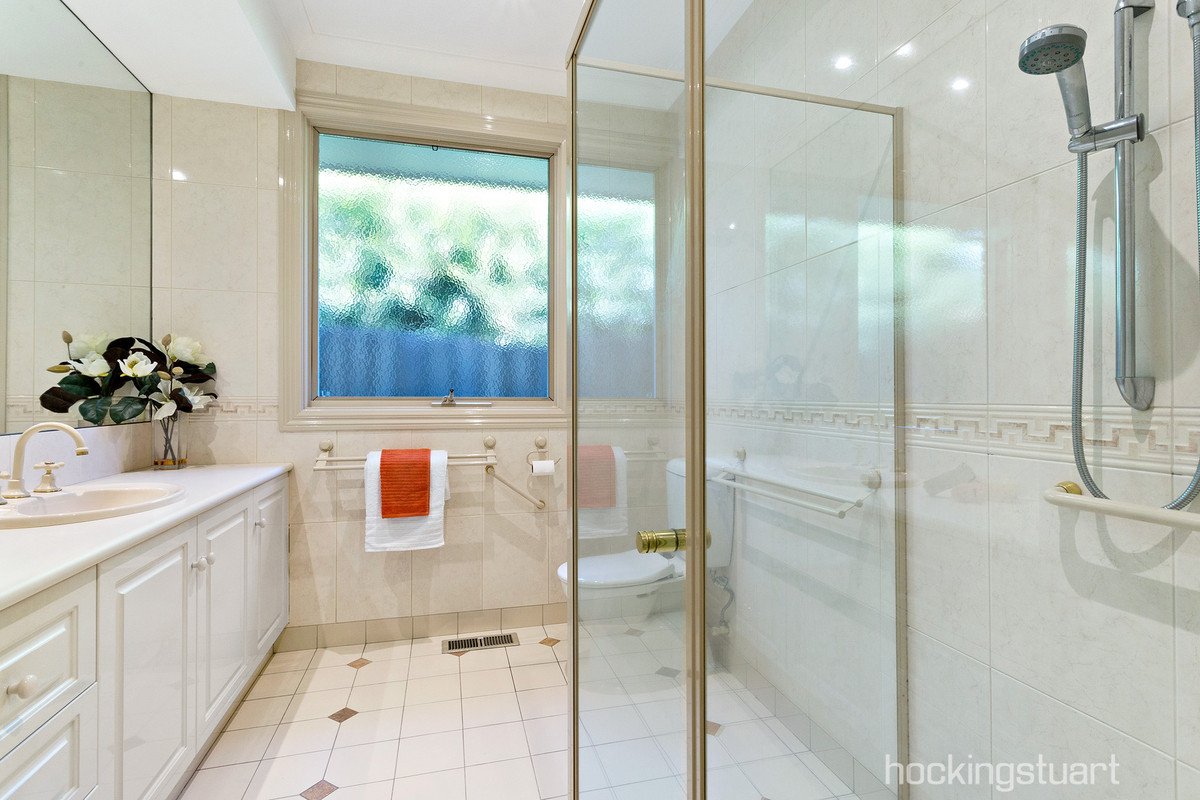 14A Yarrbat Avenue, Balwyn image 9