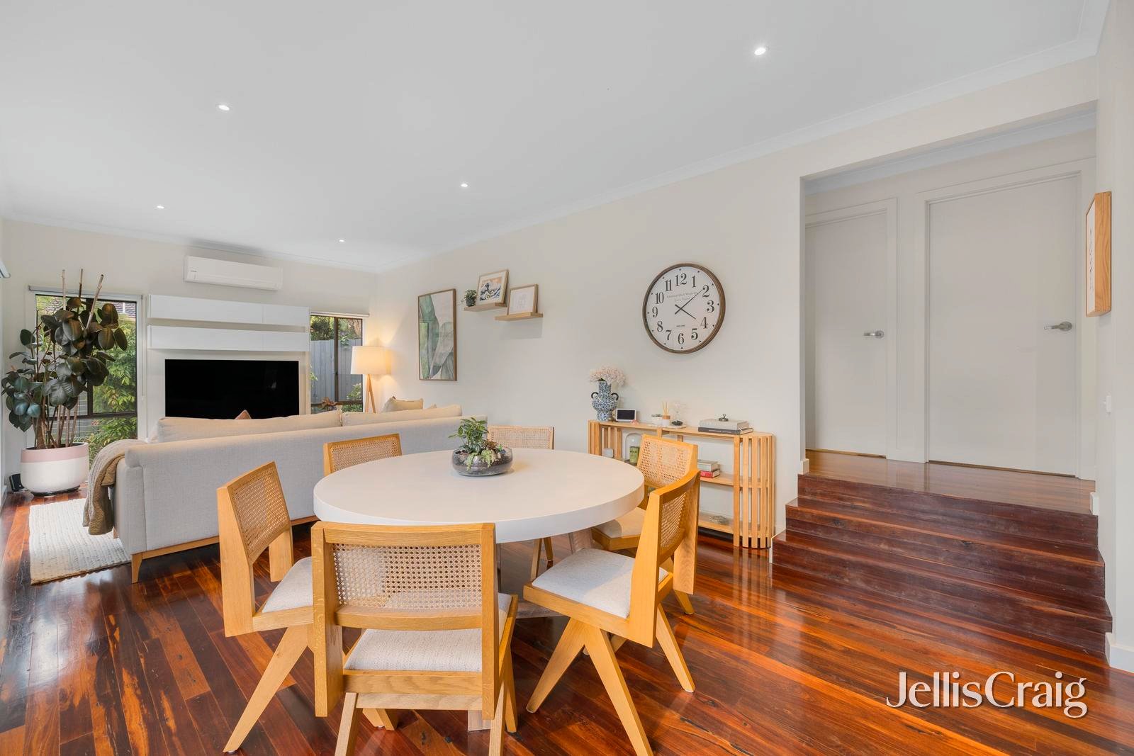14a Zina Grove, Mooroolbark image 6