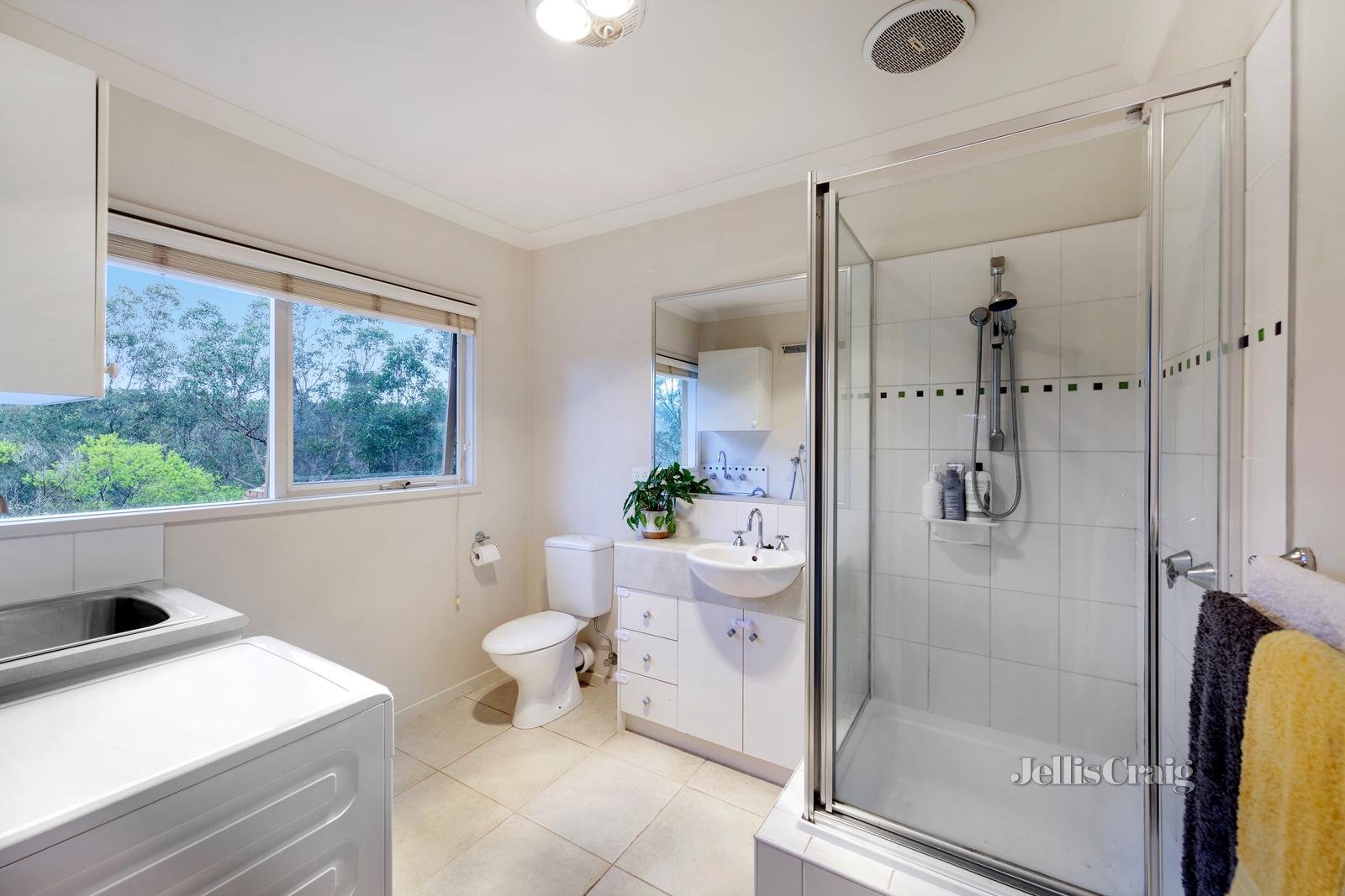 14B Milton Way, Hurstbridge image 5