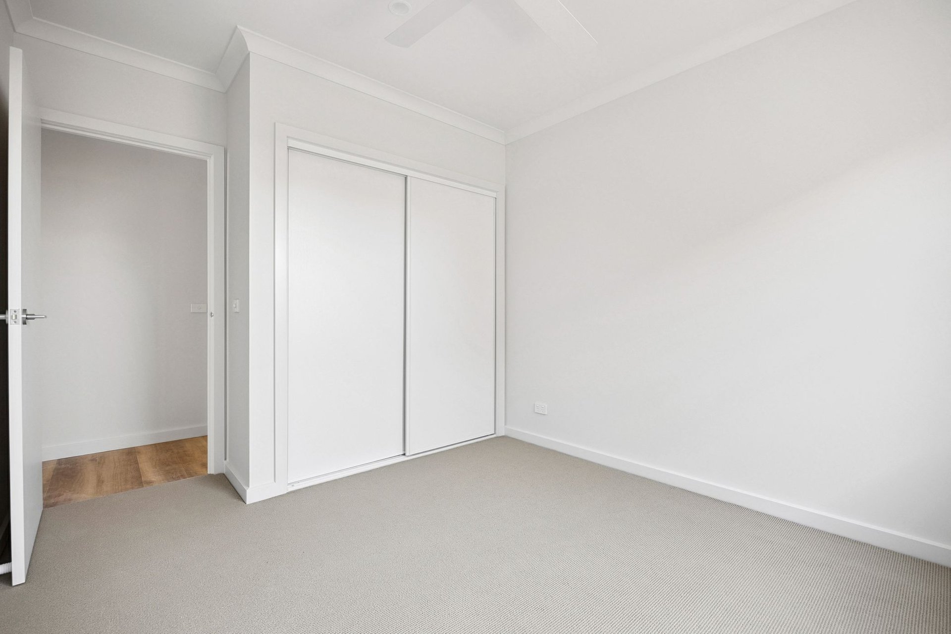 1/5-7 Glenburn Street, Newcomb image 7