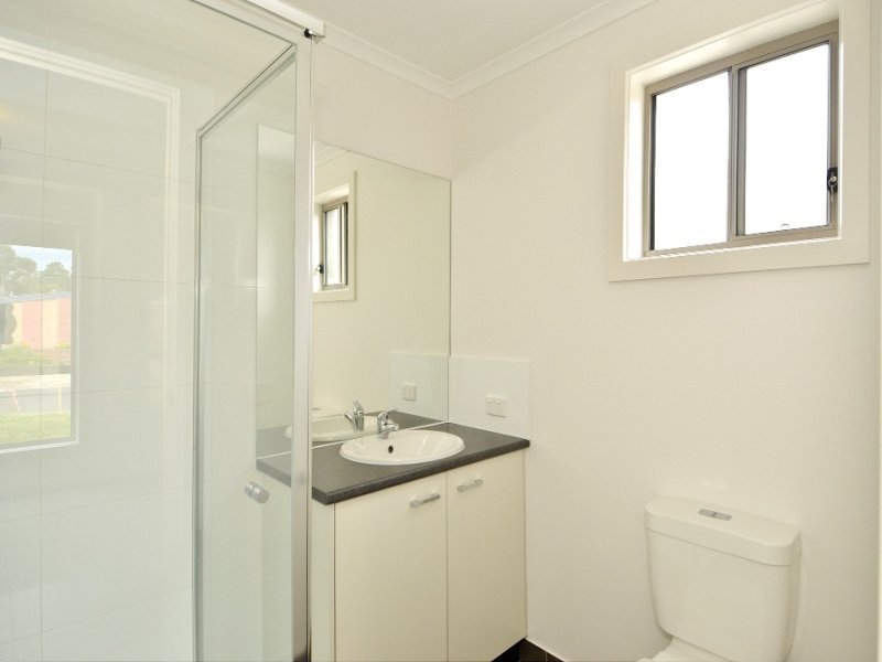 1/5-7 Lindel Street, Newcomb image 9