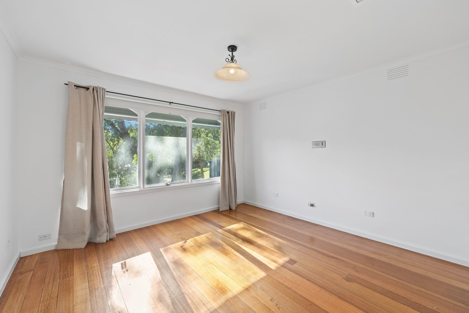 15 Albert Road, North&nbsp;Warrandyte image 5