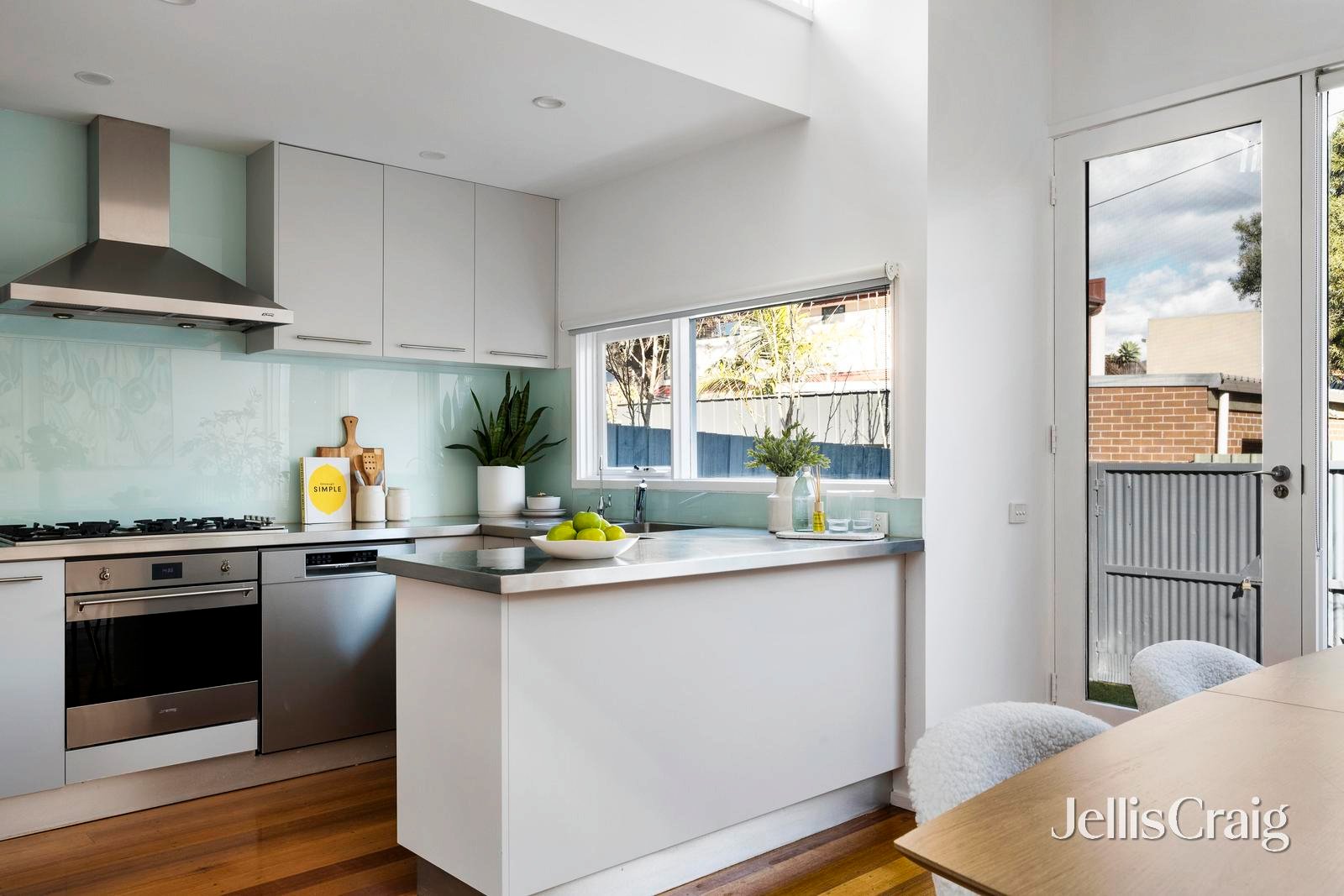 15 Albert Street, East Melbourne image 7