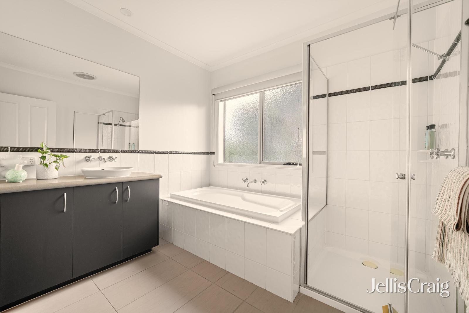 15 Albert Street, Mordialloc image 10