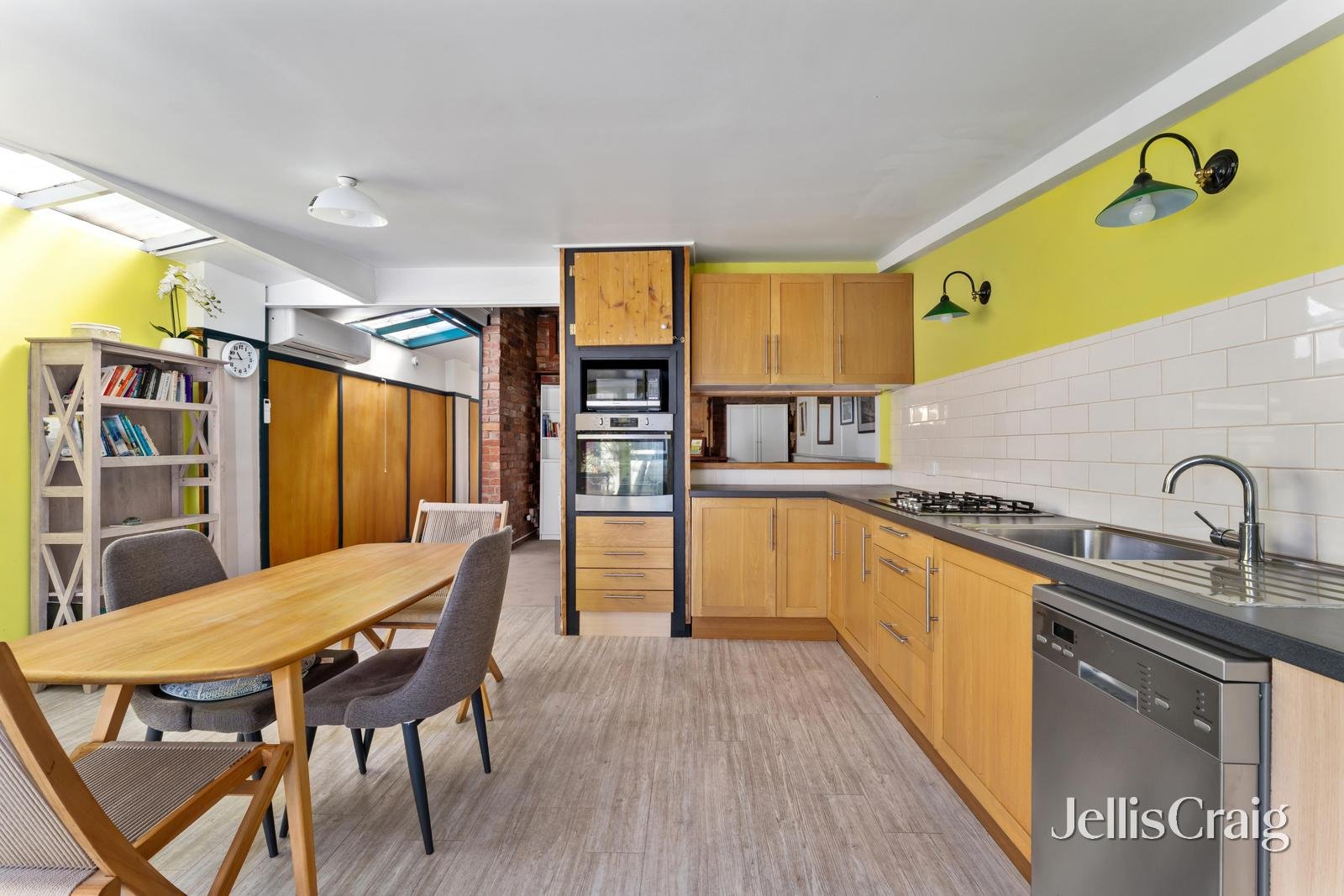 15 Albert Street, Williamstown image 5