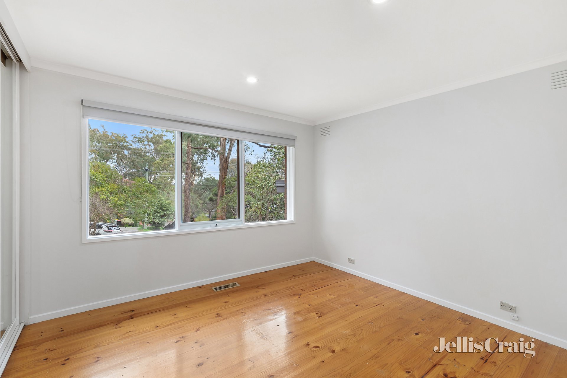 15 Albion Crescent, Greensborough image 7