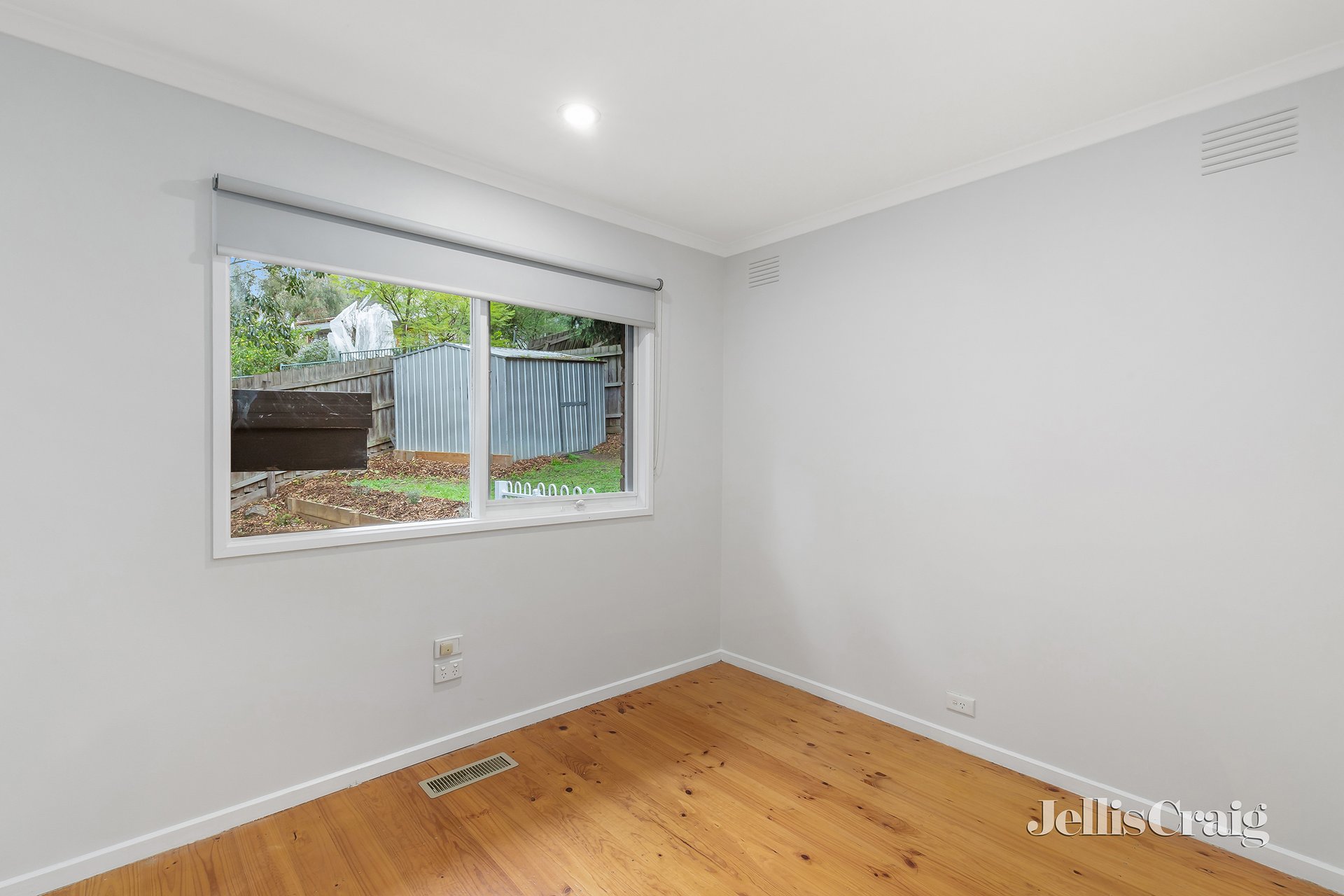 15 Albion Crescent, Greensborough image 9