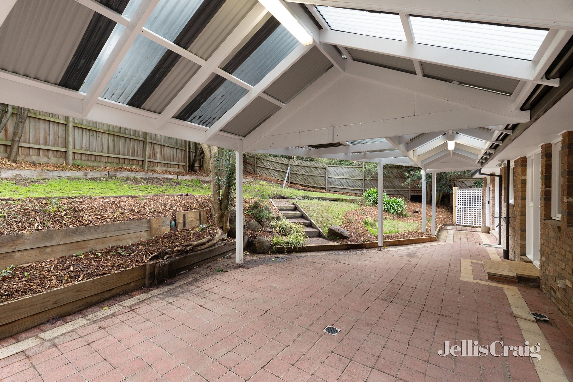 15 Albion Crescent, Greensborough image 12