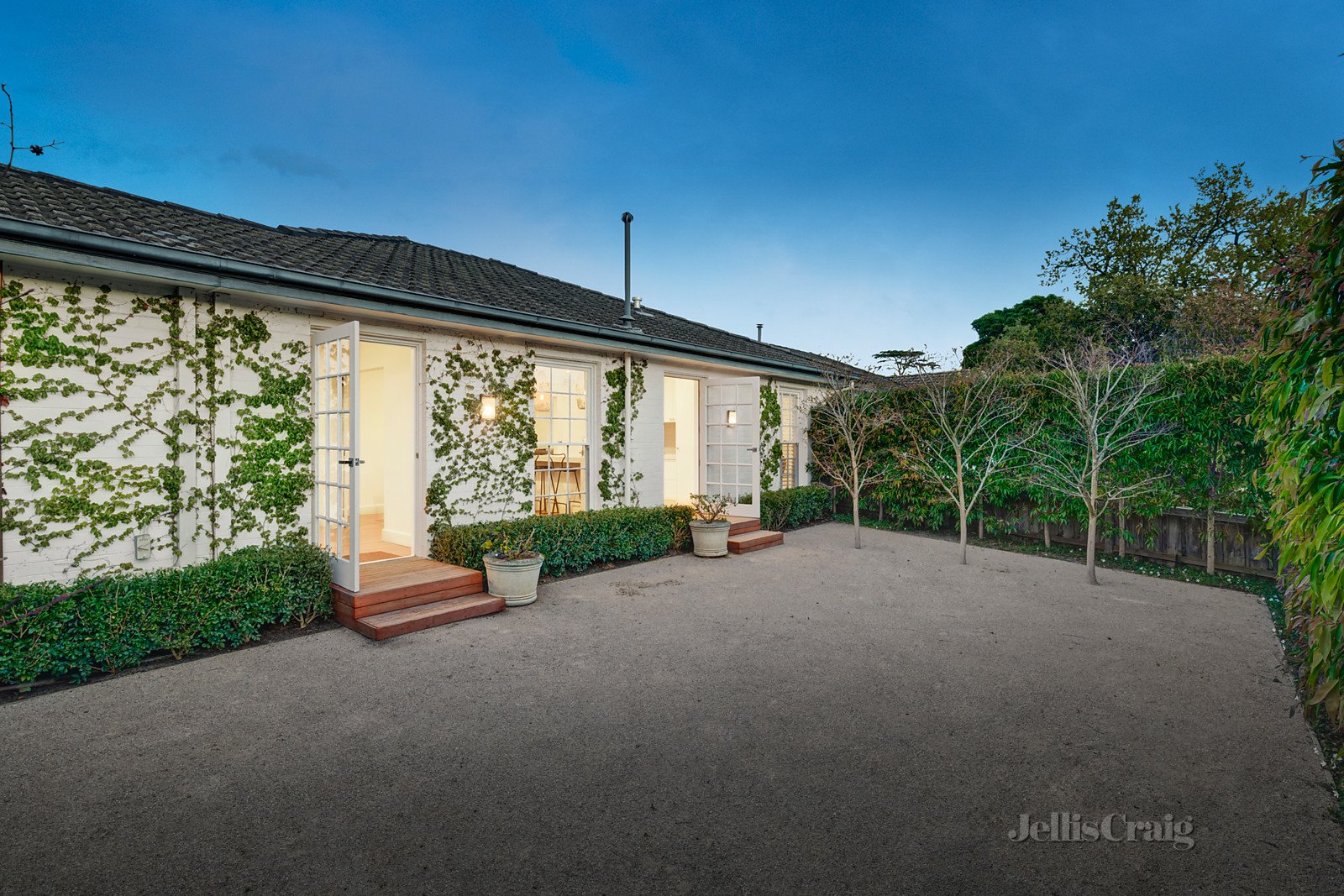 1/5 Allenby Avenue, Glen Iris image 2