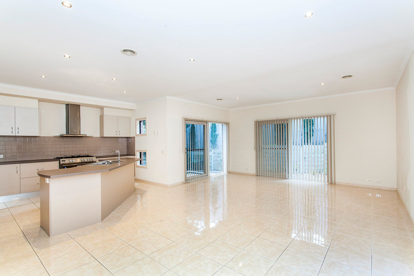 Property Gallery Thumbnail 2