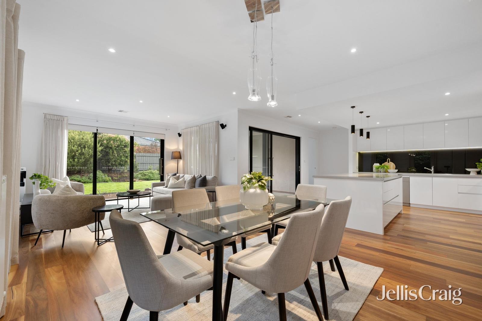 15 Alwyn Street, Mitcham image 5