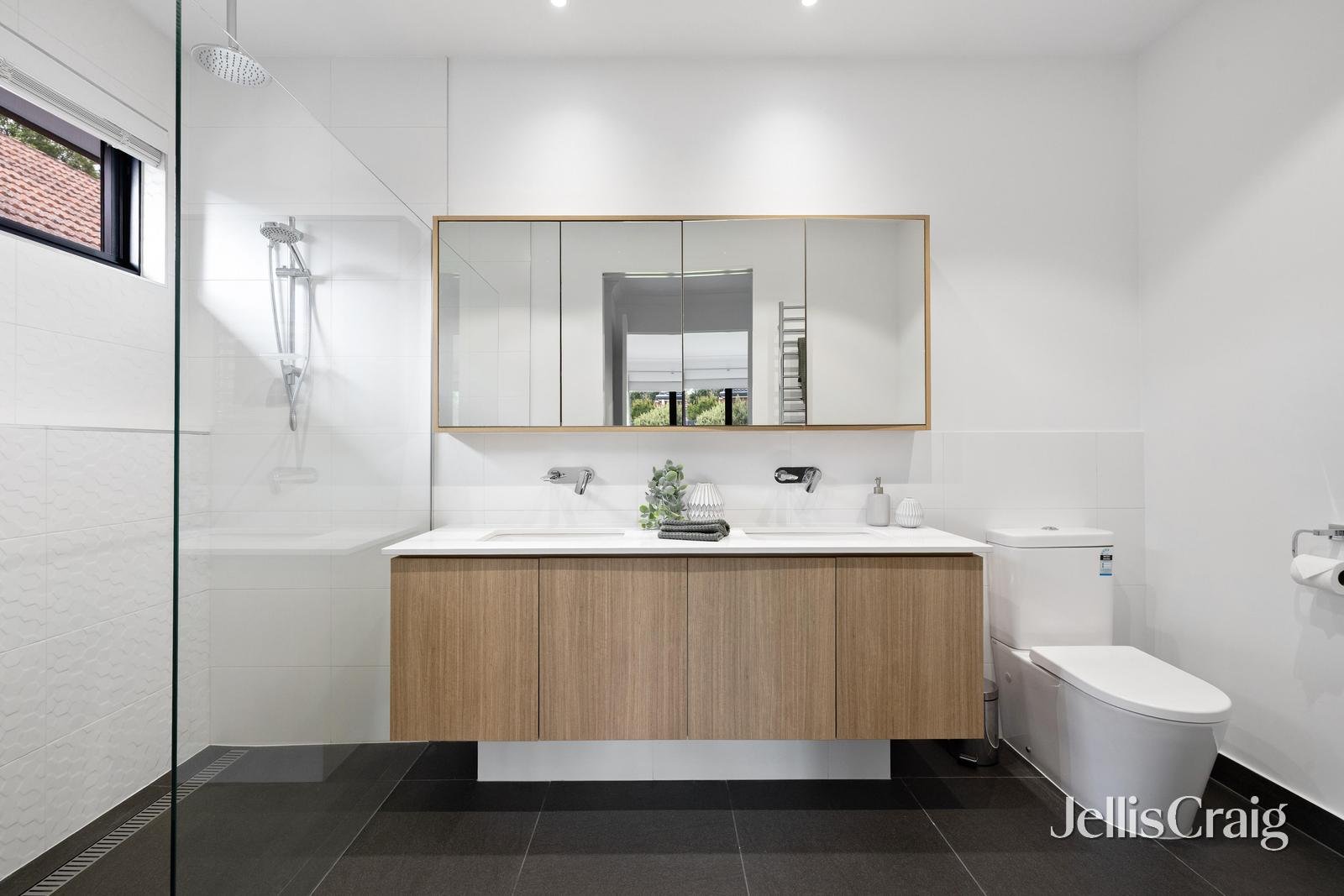 15 Alwyn Street, Mitcham image 8