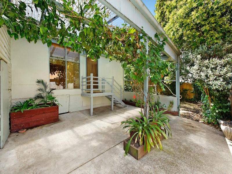 15 Anderson Street, Surrey Hills image 7