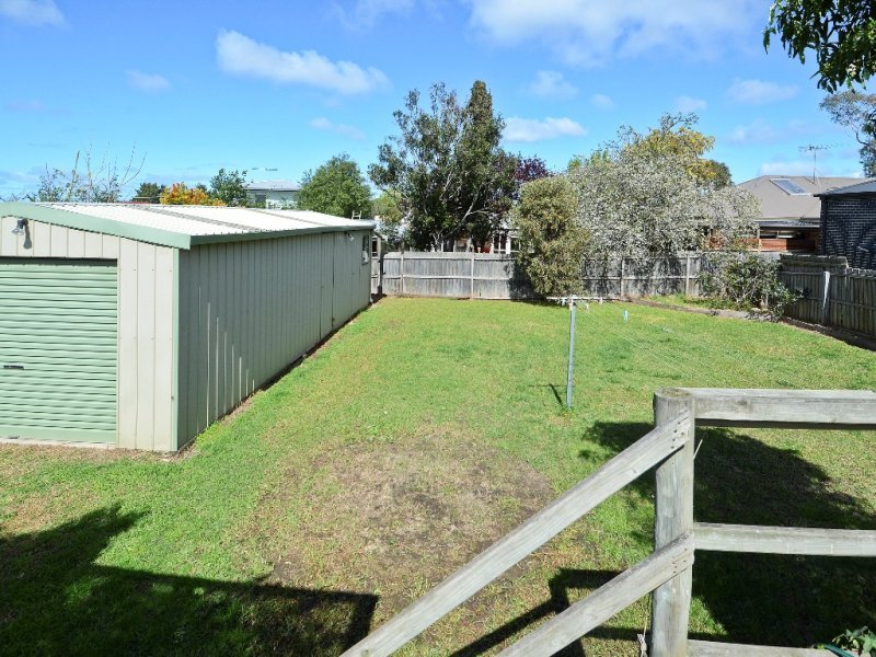 15 Apex Avenue, Belmont image 7
