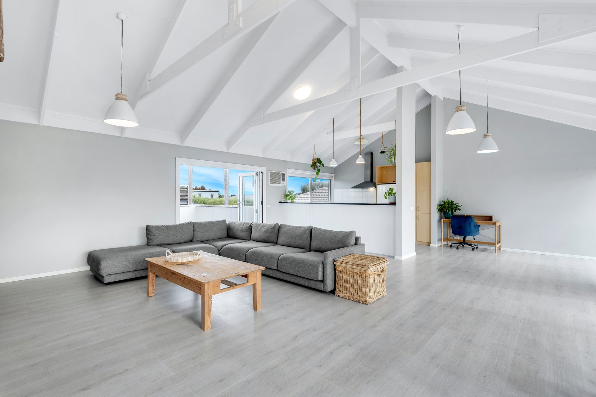 1 / 5 Arlia Mews Ocean Grove
