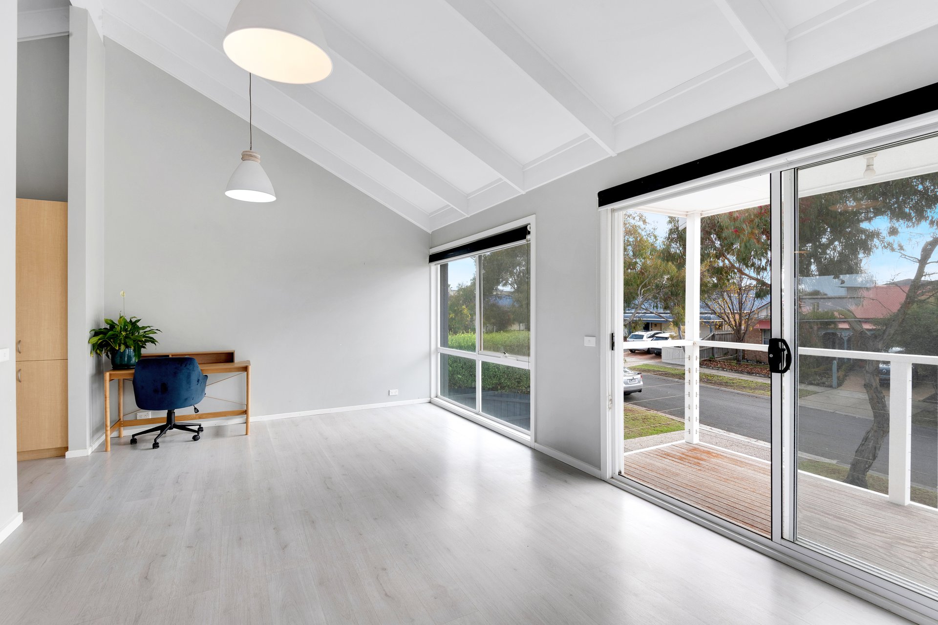 1 / 5 Arlia Mews Ocean Grove
