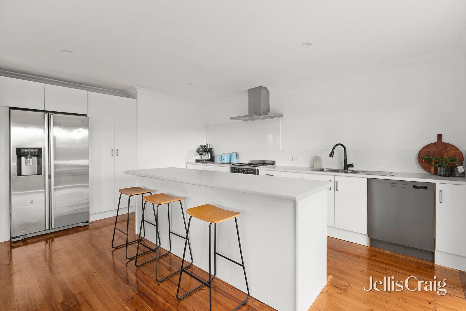 15 Auriol Court, Greensborough image 5