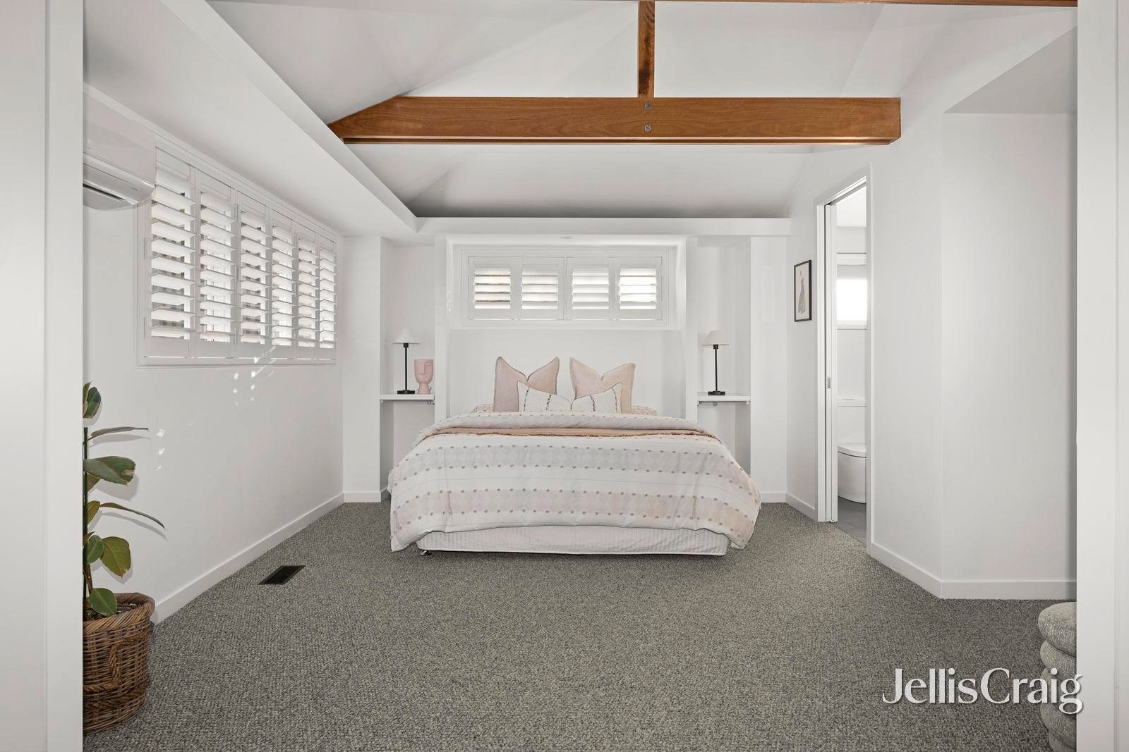 15 Auriol Court, Greensborough image 11