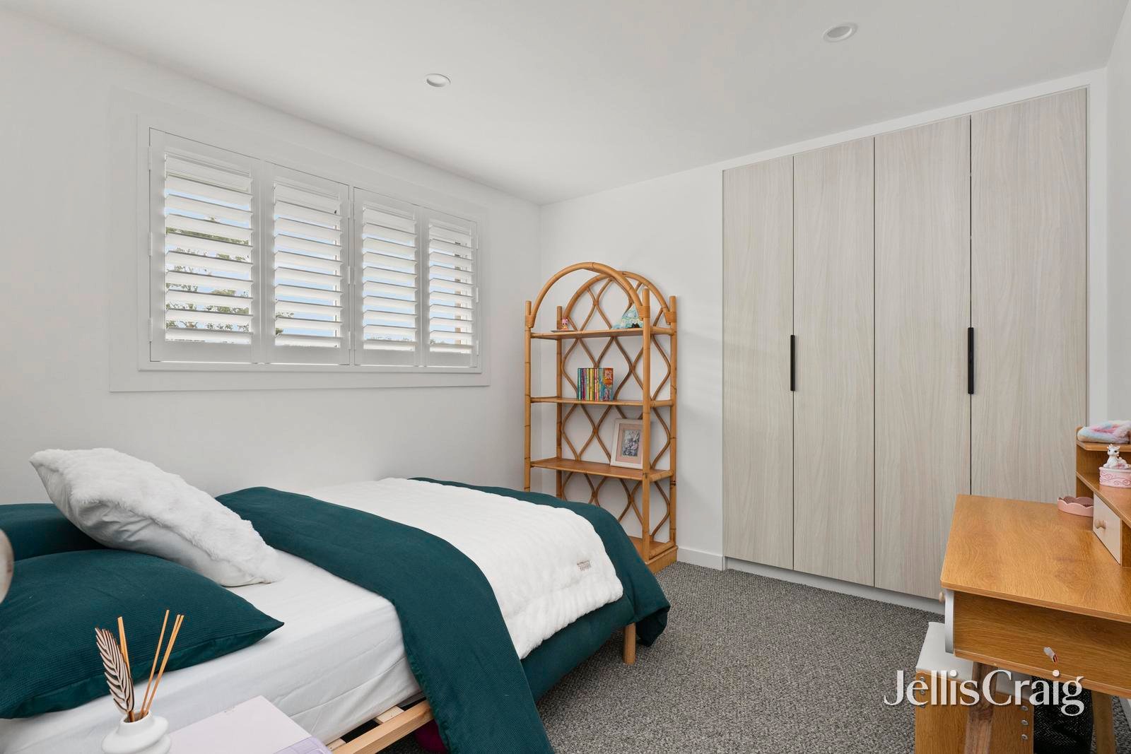 15 Auriol Court, Greensborough image 13