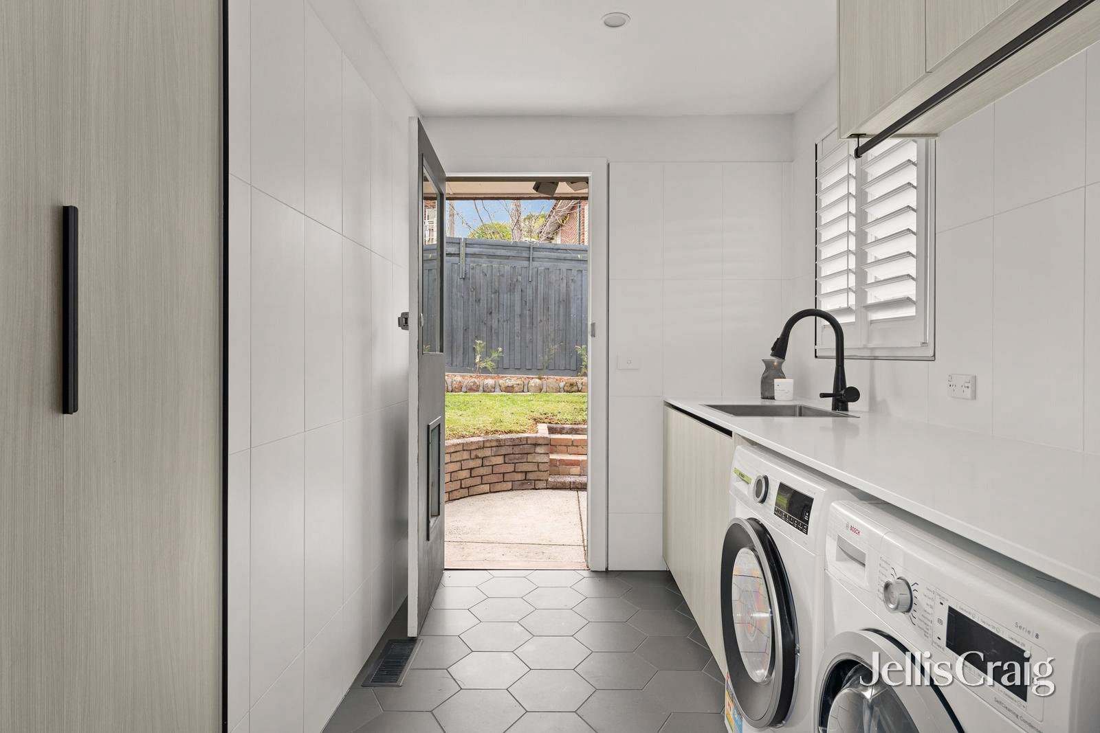 15 Auriol Court, Greensborough image 18