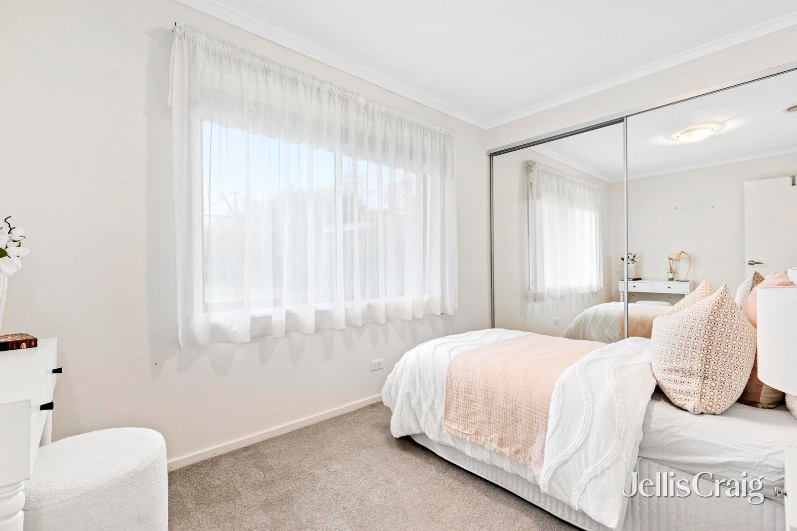 15 Balladonia Road, Rowville image 10